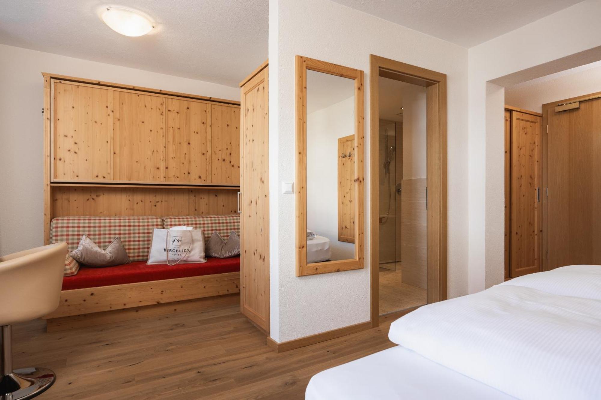 Hotel Bergblick 4 Sterne Superior Fiss Exterior photo