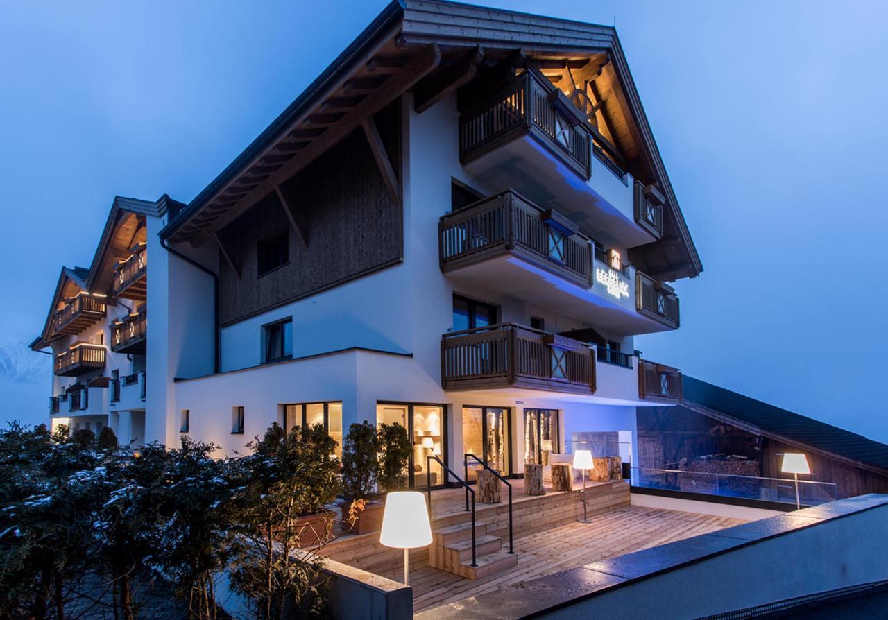 Hotel Bergblick 4 Sterne Superior Fiss Exterior photo
